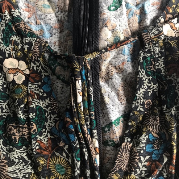 EUC Zara Green Floral Romper - Picture 5 of 6